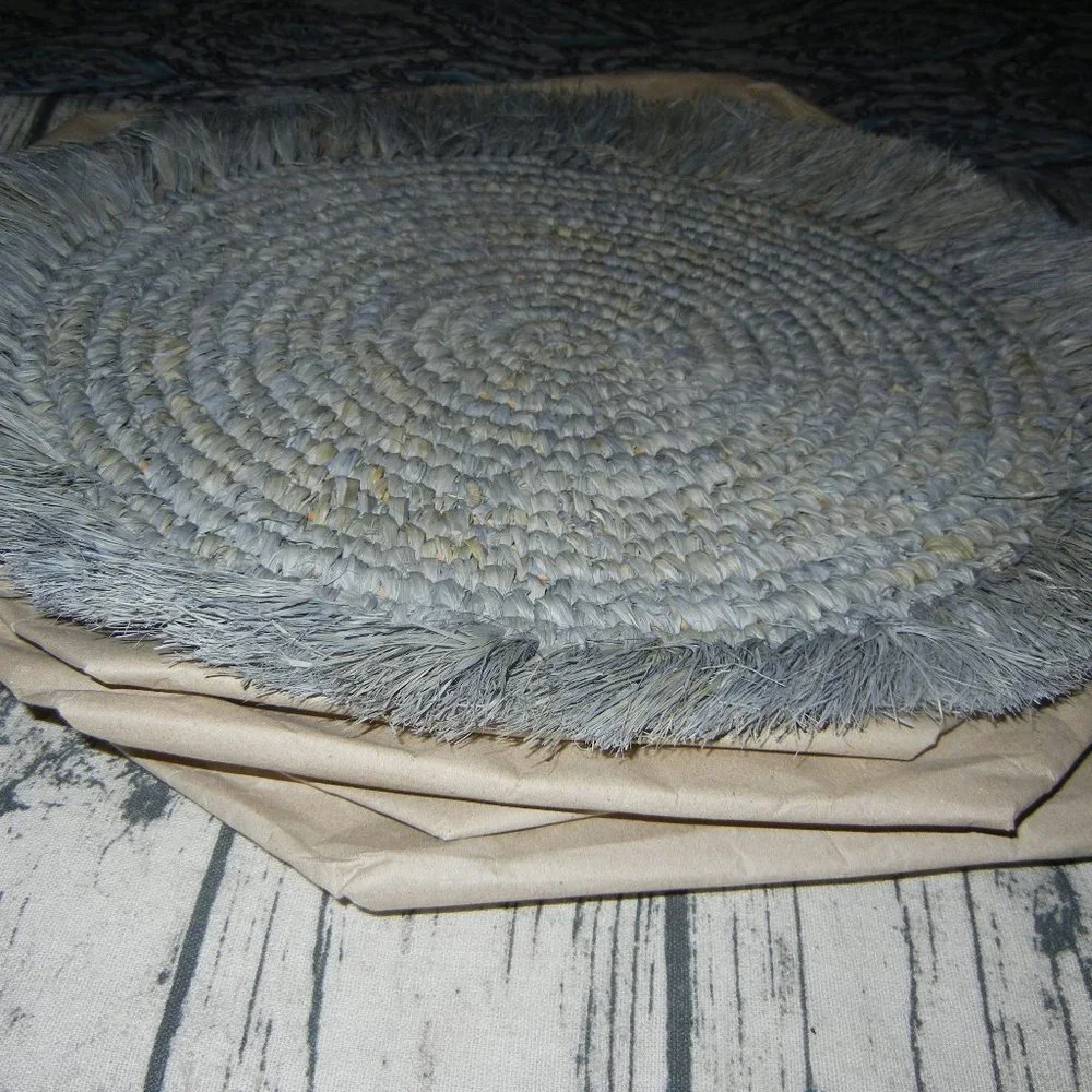 COPY - 🌴West Elm Placemats (6) Frost Gray Woven Rattan